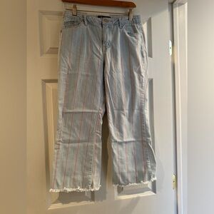 Democracy stretched denim cropped pants, light denim color, red striping size 4